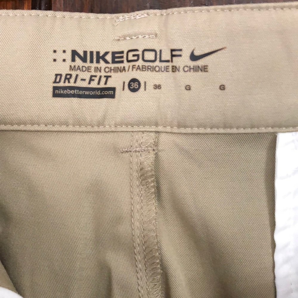 Nike - Picture 4 of 4